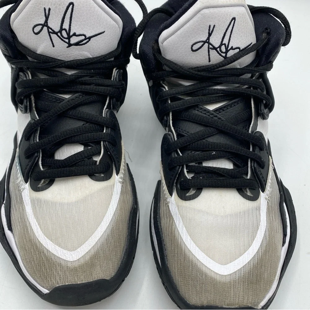 Nike Kyrie Infinity Team Basketball Black/White Panda DO9616-100 Big Kids 5